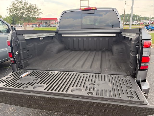New 2026 Gun Metallic Nissan Crew Cab SV image 28