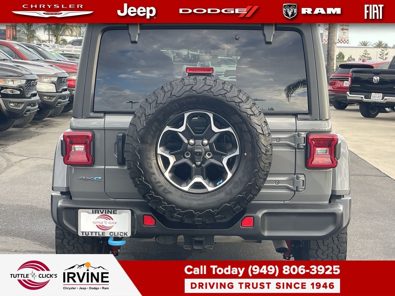 Used 2023 Sting-Gray Clearcoat Jeep Rubicon image 7
