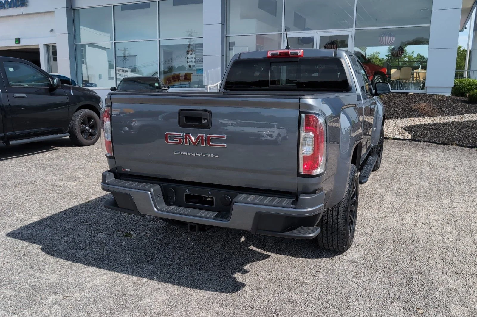Used 2022 Satin Steel Metallic GMC Elevation image 8