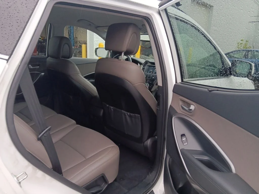 Used 2018 Pearl White Hyundai 2.4 Base image 31