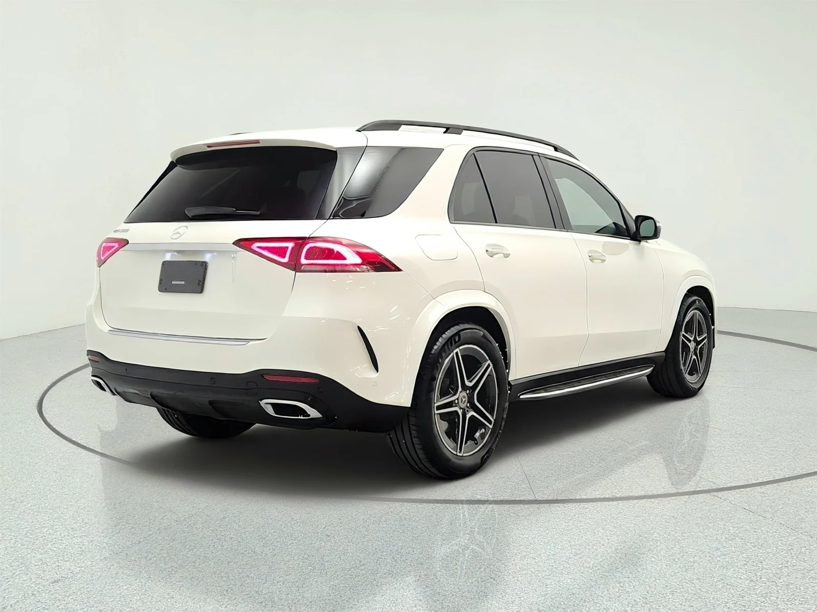 Used 2022 MANUFAKTUR Diamond White Bright Mercedes-Benz GLE 350 SUV image 5