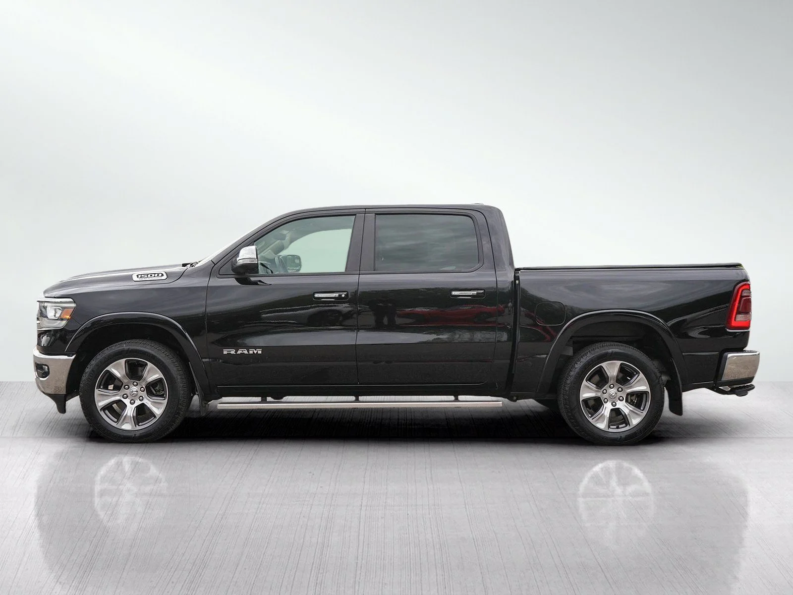 Used 2021 RAM Ram 1500 Pickup Laramie with VIN 1C6SRFJT1MN778334 for sale in Wayzata, Minnesota