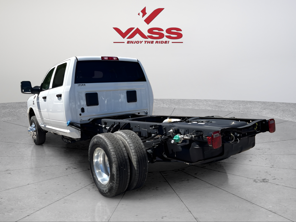 New 2026 Bright White Clearcoat RAM Tradesman image 9