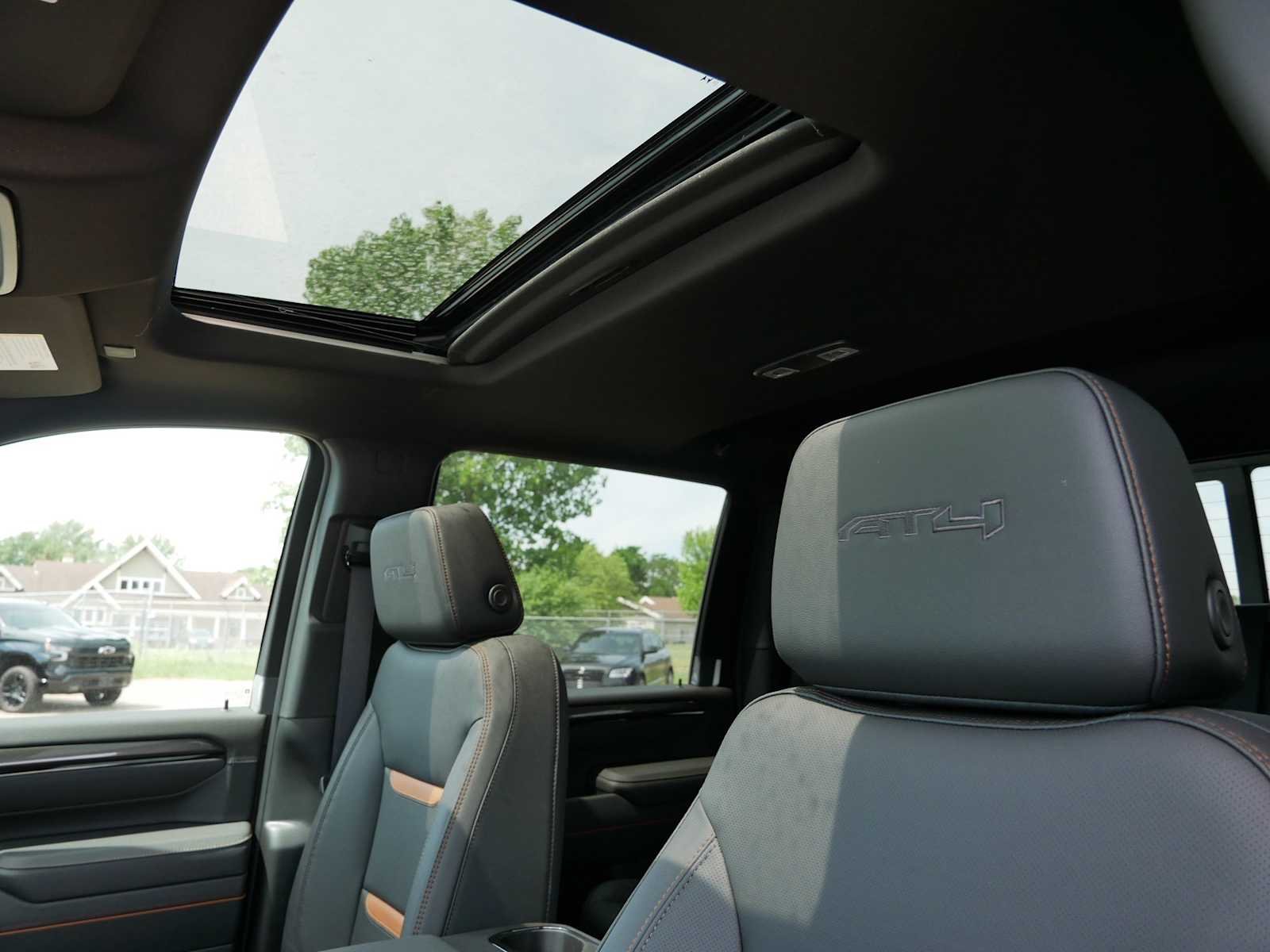 2026 GMC Sierra 2500HD AT4 - Photo 18