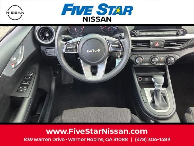 Used 2024 Gray Kia LXS image 7