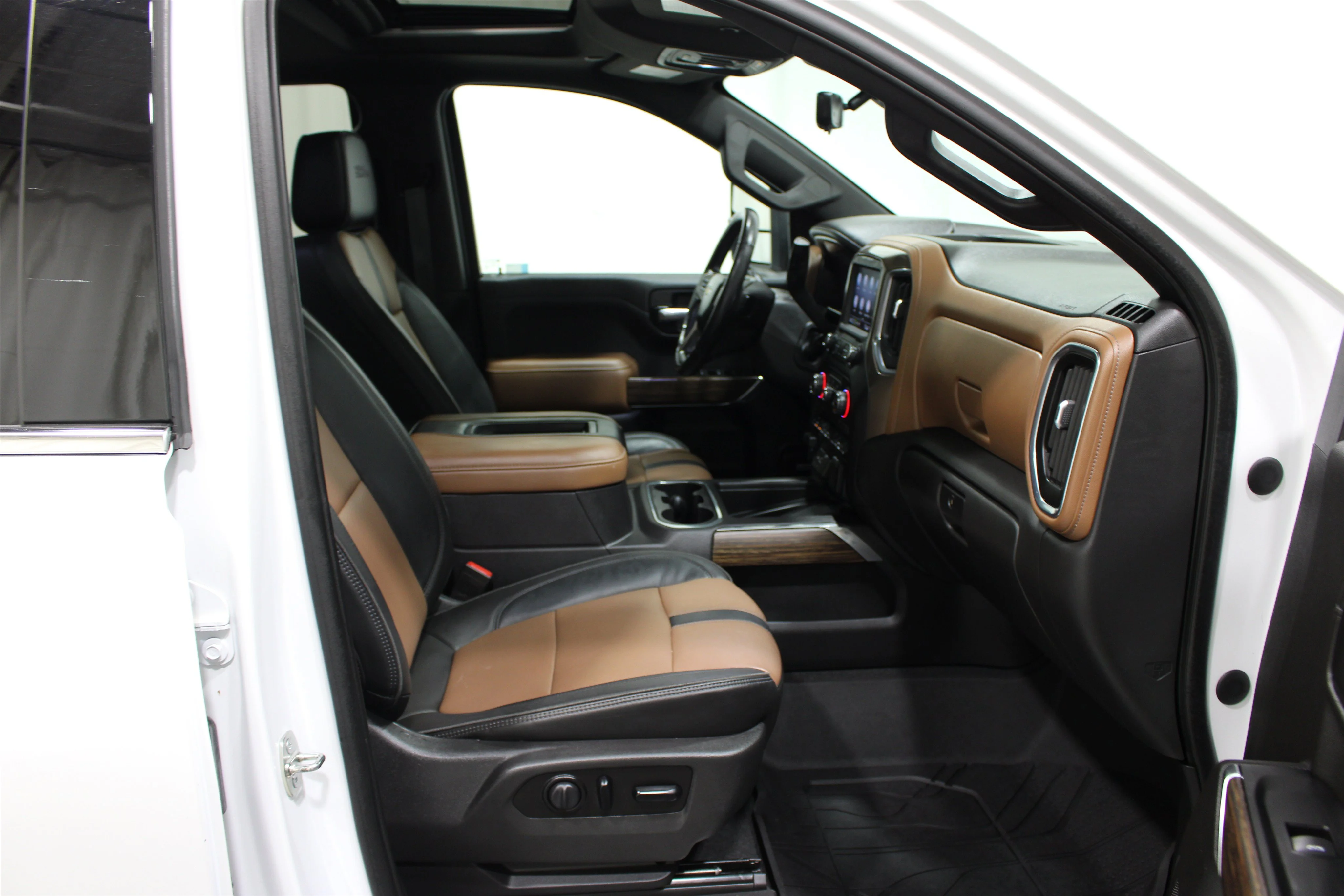 2020 Chevrolet Silverado 1500 High Country - Photo 24