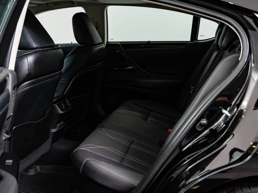 Certified Used 2020 OBSIDIAN Lexus 300h Ultra Luxury image 43