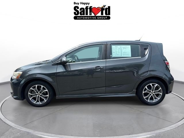 Used 2017 Gray Chevrolet LT image 4