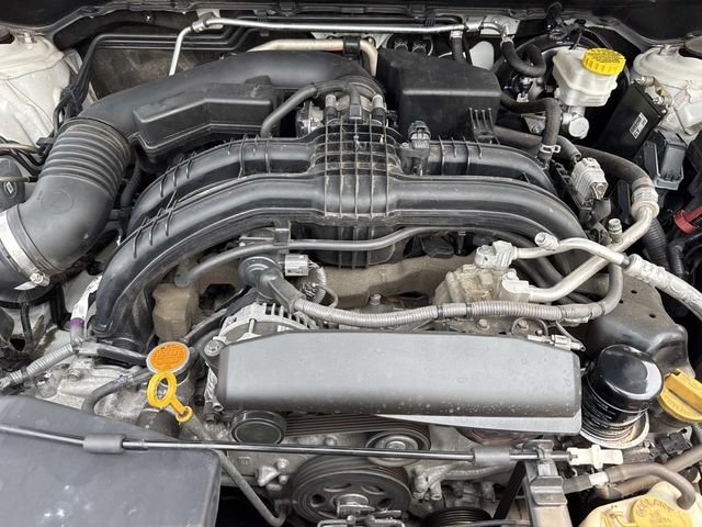 Used 2019 White Subaru 2.0i Premium image 11