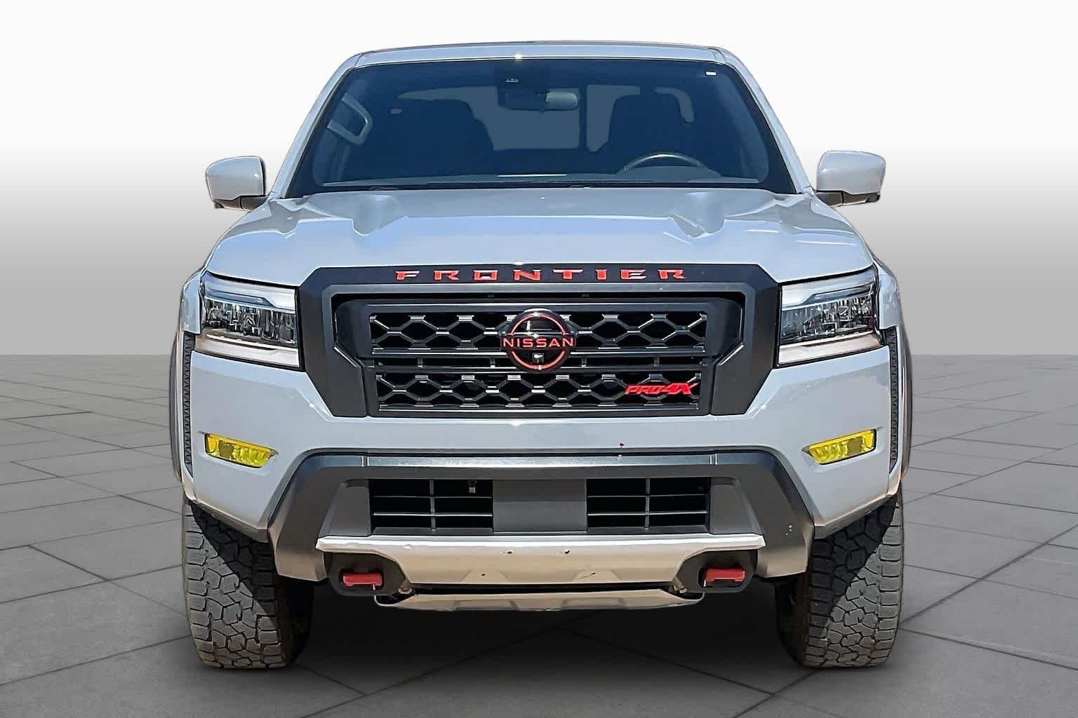 Used 2023 Boulder Gray Pearl Nissan PRO-4X image 4