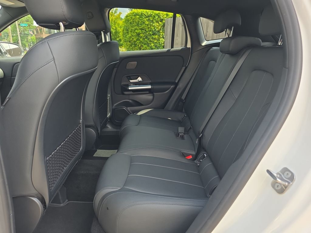 New 2026 White Mercedes-Benz GLA 250 image 12