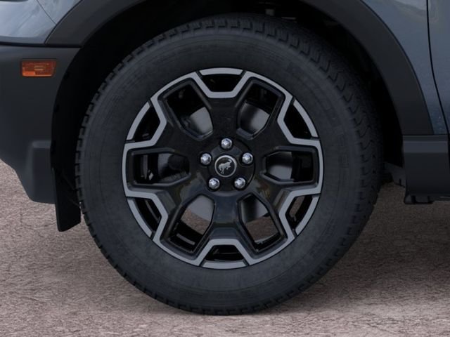 New 2026 Azure Gray Metallic Tri-Coat Ford Outer Banks image 19