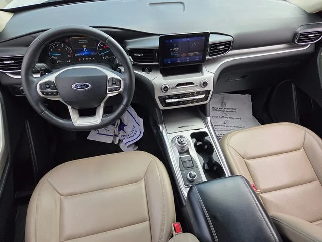 Used 2020 White Ford XLT image 10