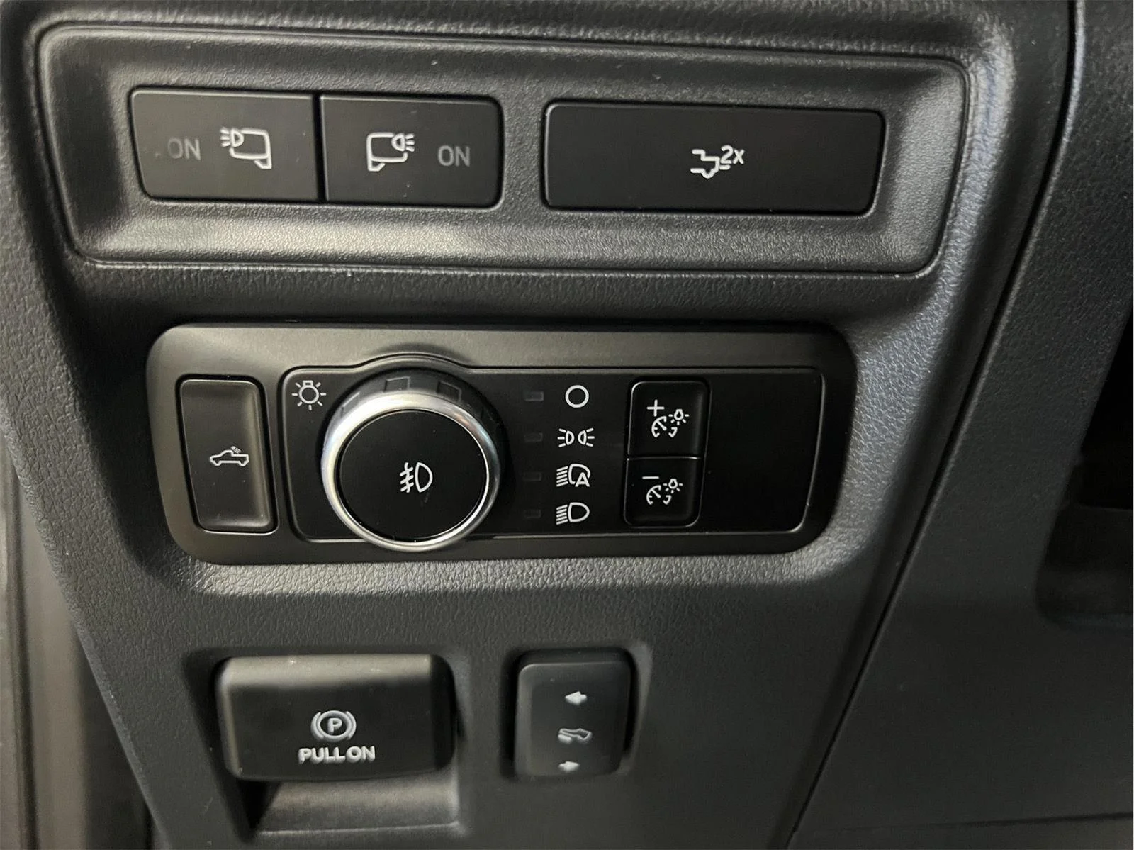 Used 2023 Carbonized Gray Ford LARIAT image 18