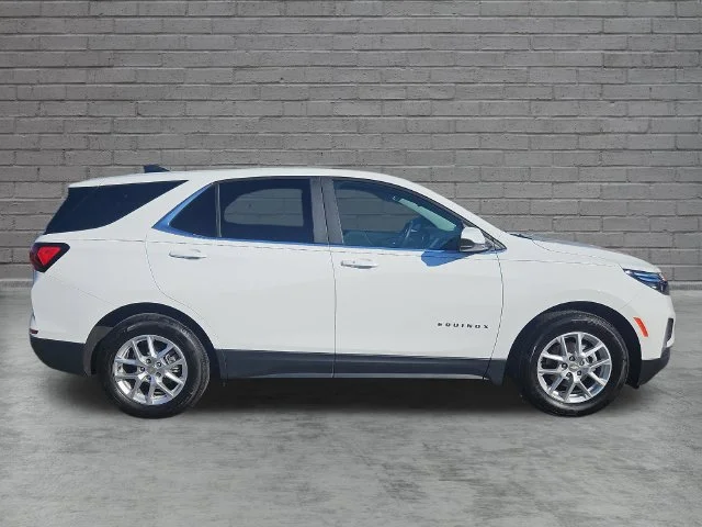 Used 2024 Summit White Chevrolet LT image 6