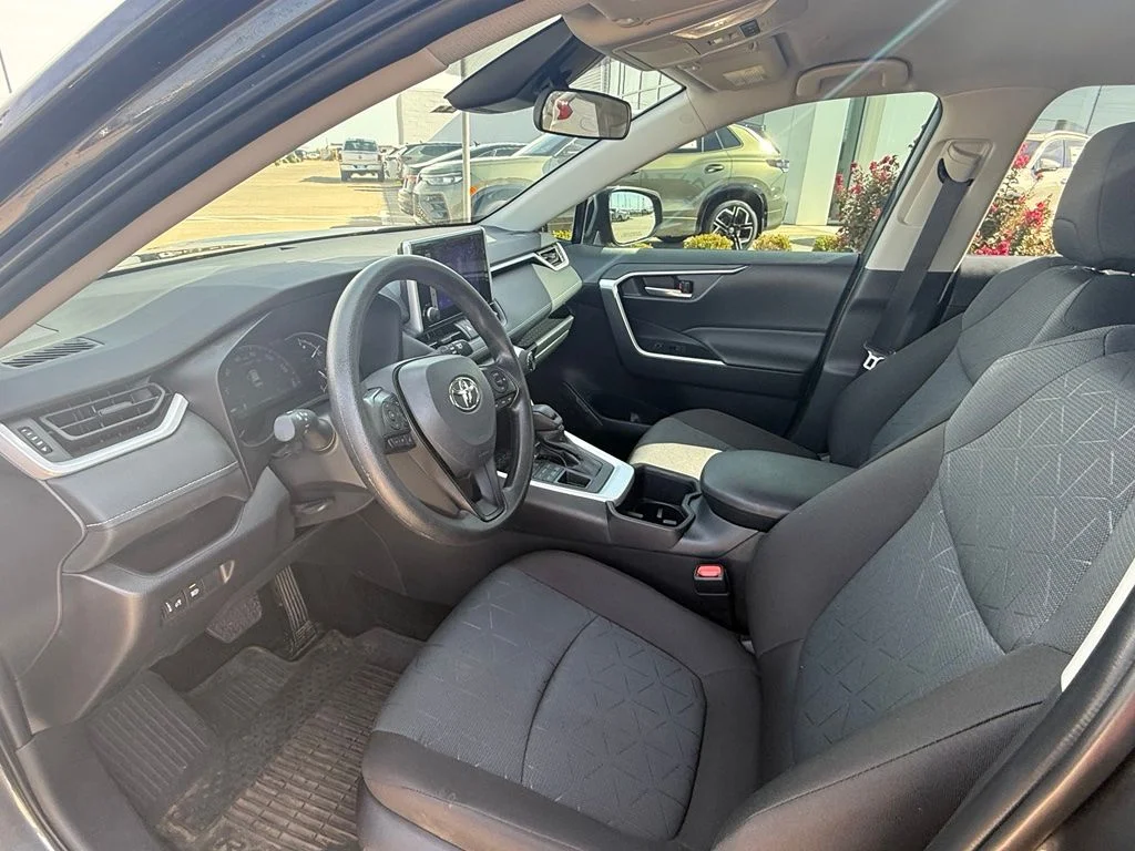 Used 2025 Magnetic Gray Metallic Toyota XLE image 10