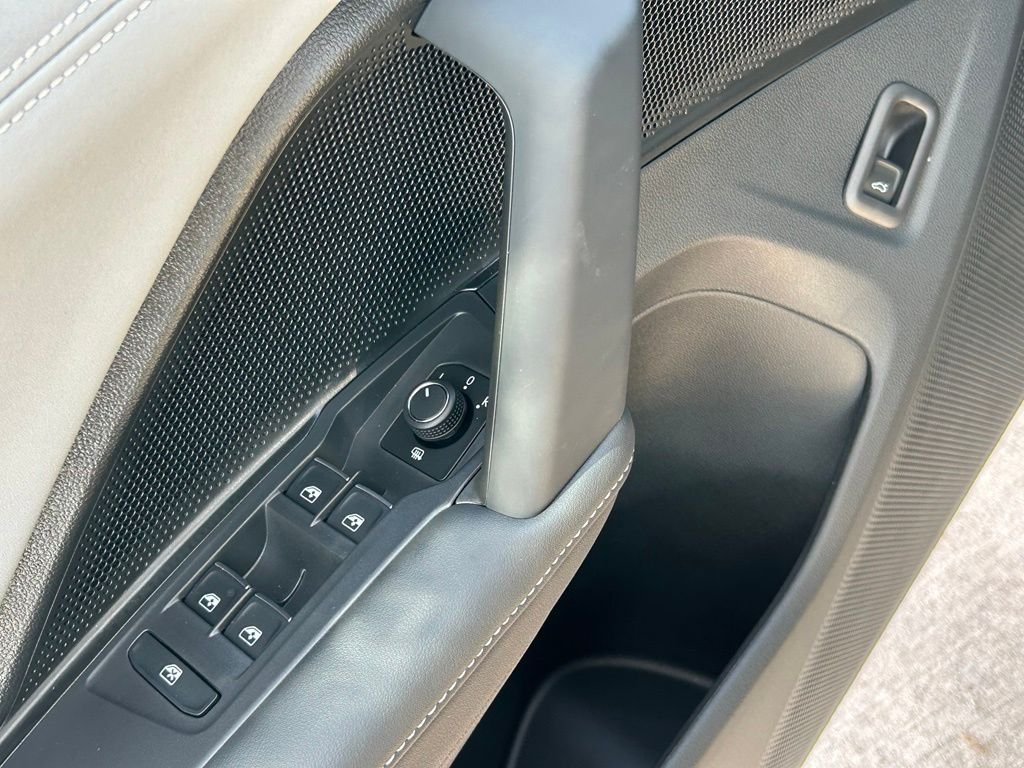 New 2026 Green Volkswagen 2.0T SE R-Line Black image 19