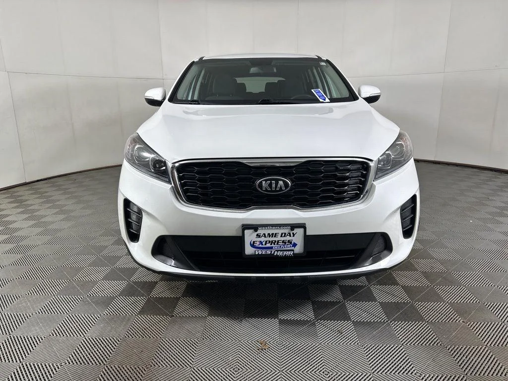 Used 2020 Snow White Pearl Kia LX image 12