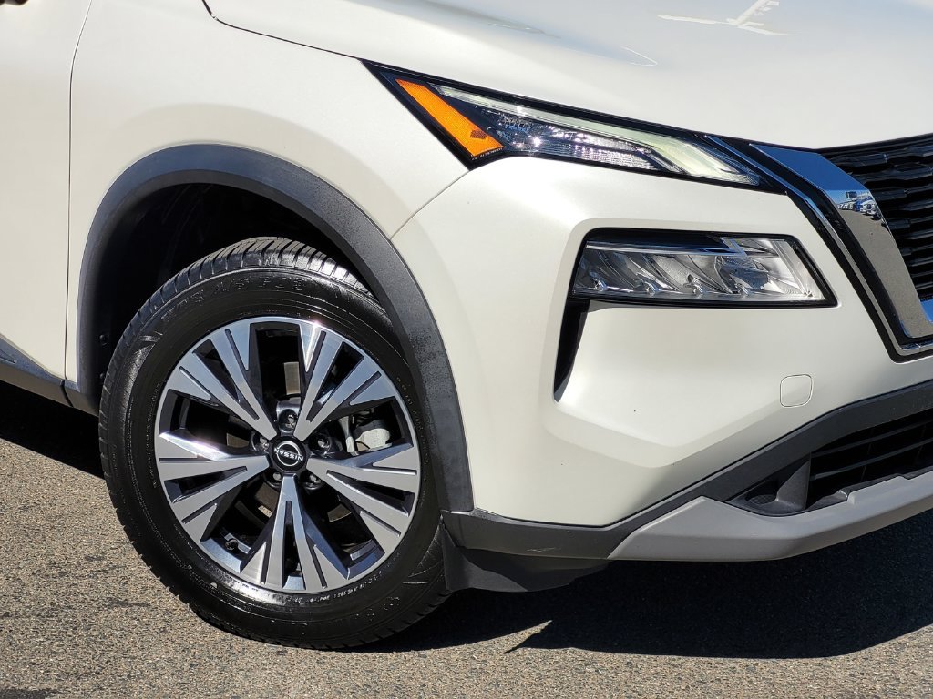 Certified Used 2022 White Nissan SV image 11