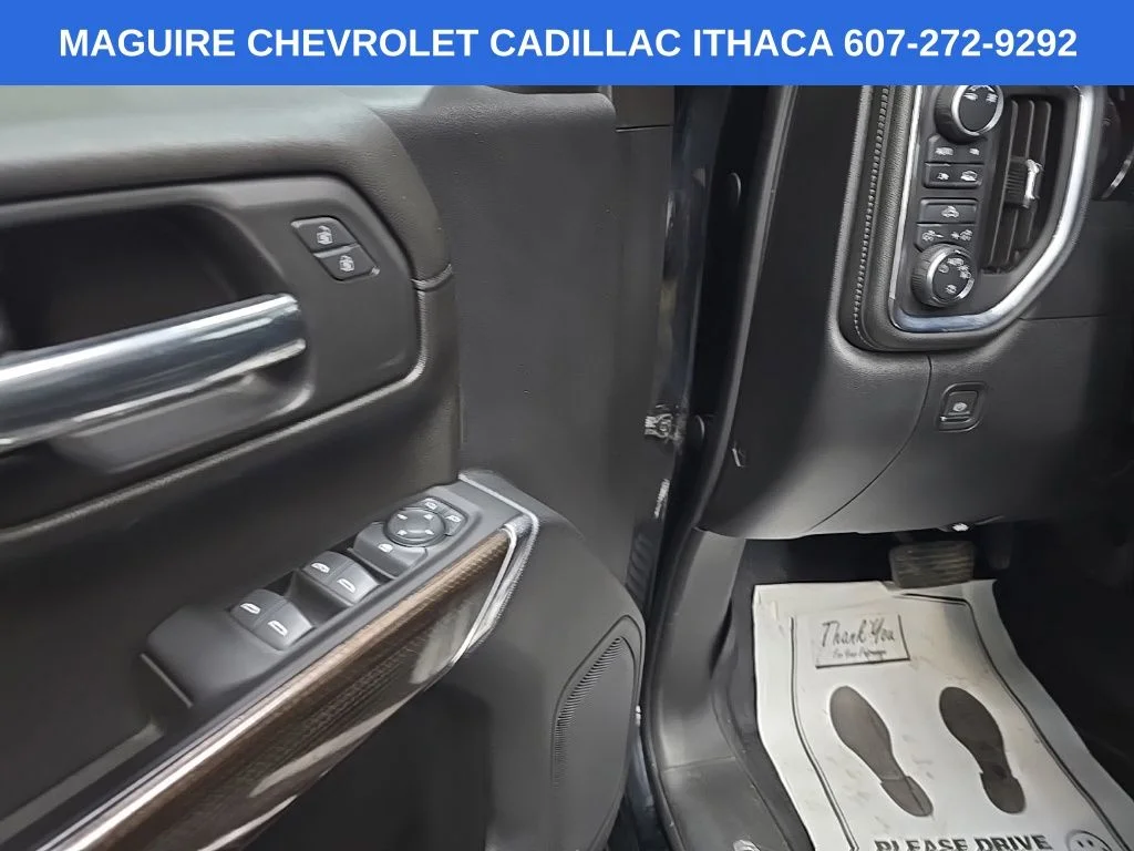 Used 2019 Black Chevrolet LT image 29