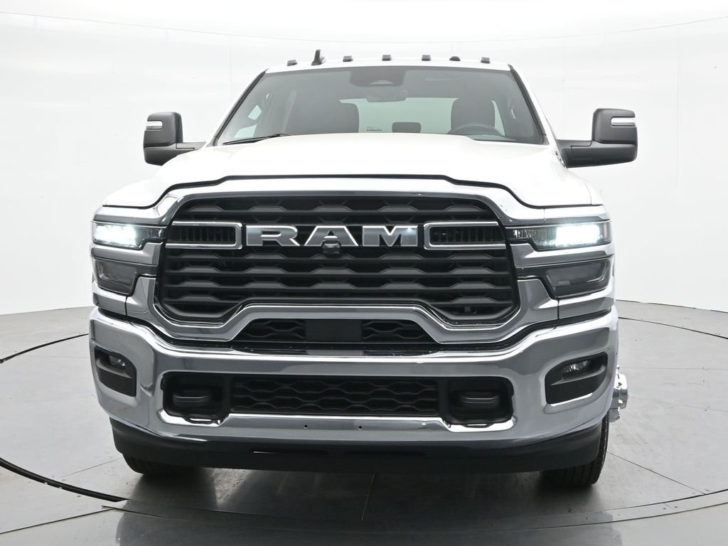 New 2026 Bright White Clearcoat RAM Tradesman image 2