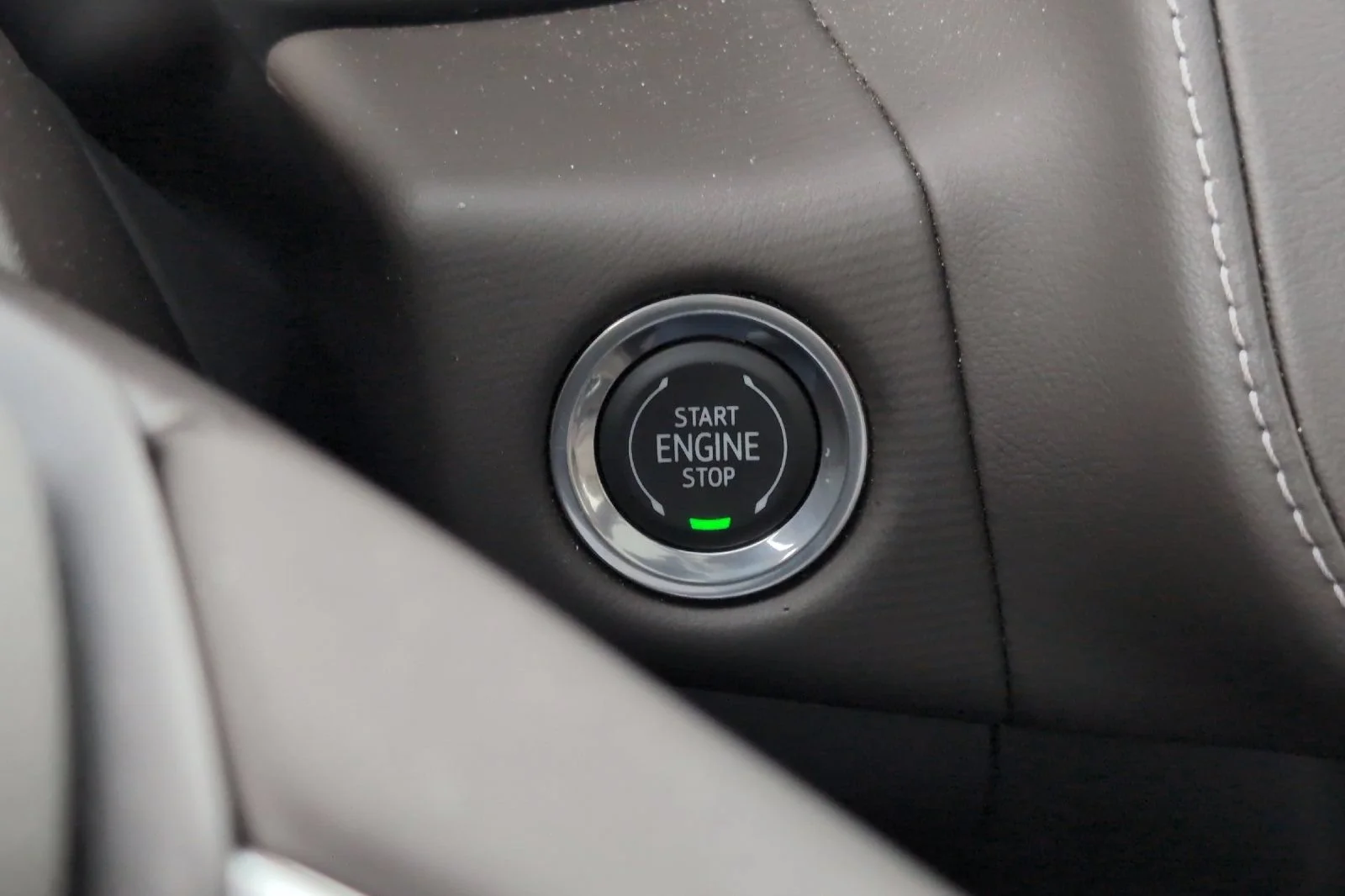 Used 2023 Dark Ash Metallic Chevrolet Z71 image 17
