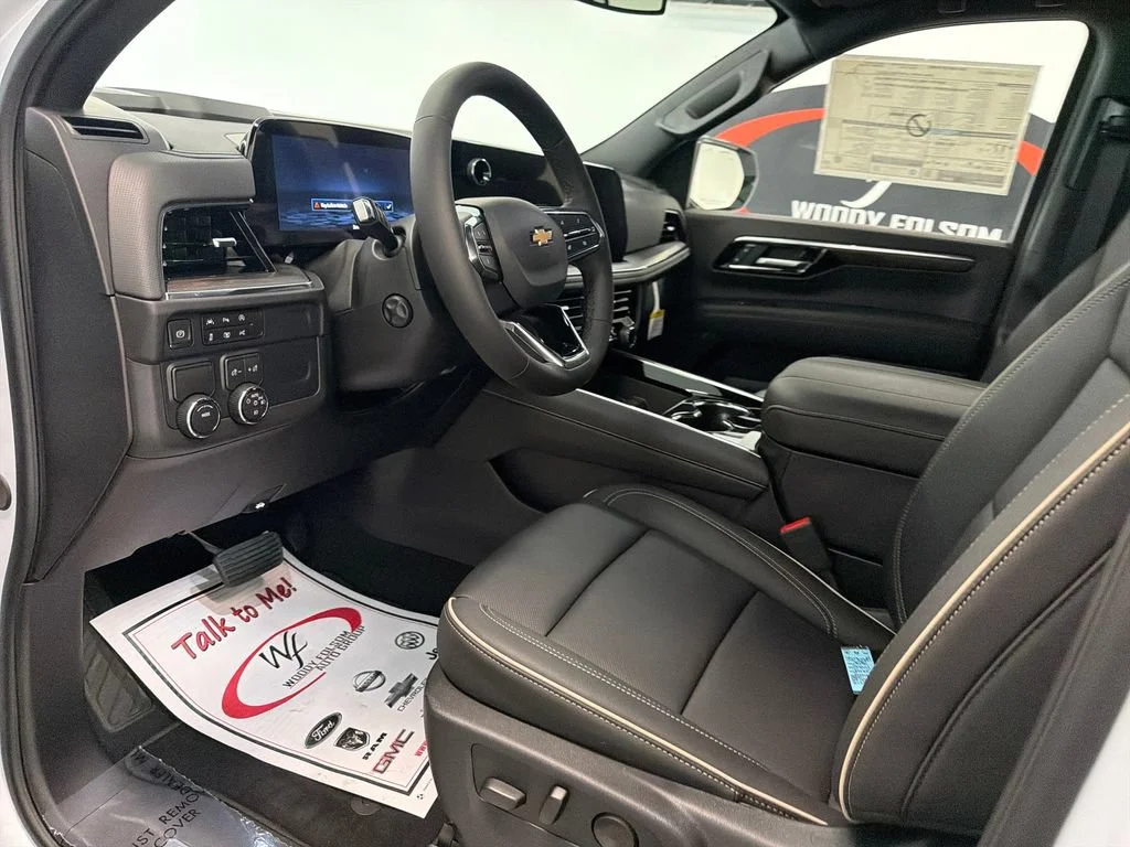 New 2026 Polar White Tricoat Chevrolet Premier image 9
