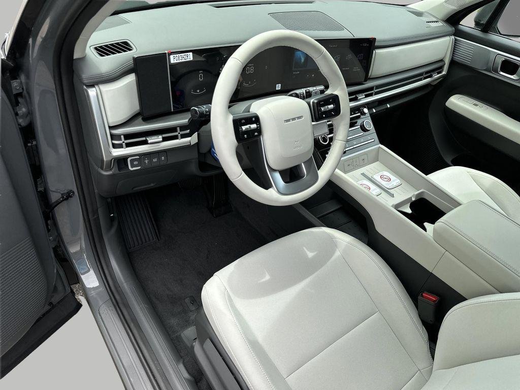 New 2026 Hampton Gray Hyundai SE FWD image 8