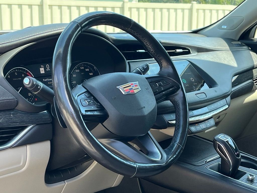 Used 2019 Silver Cadillac Premium Luxury image 19