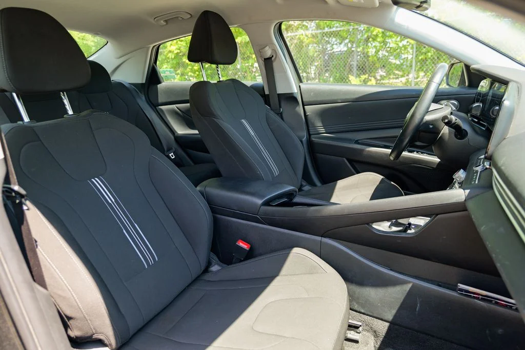 Used 2023 Onyx Black Hyundai SEL image 31
