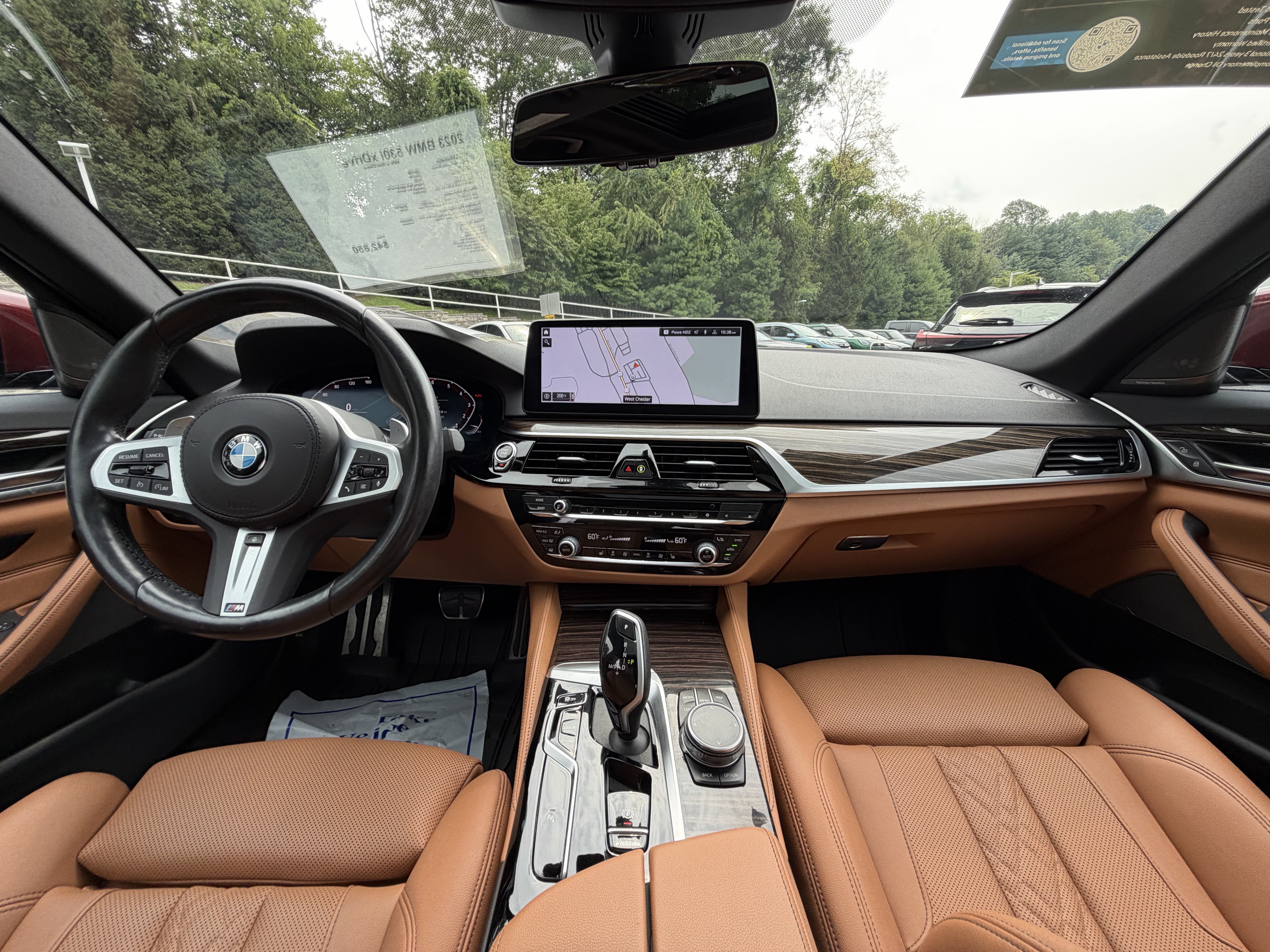 Used 2023 AVENTURIN RED MET BMW 530i xDrive image 17