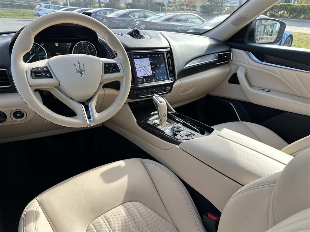 2022 Maserati Levante GT photo 2