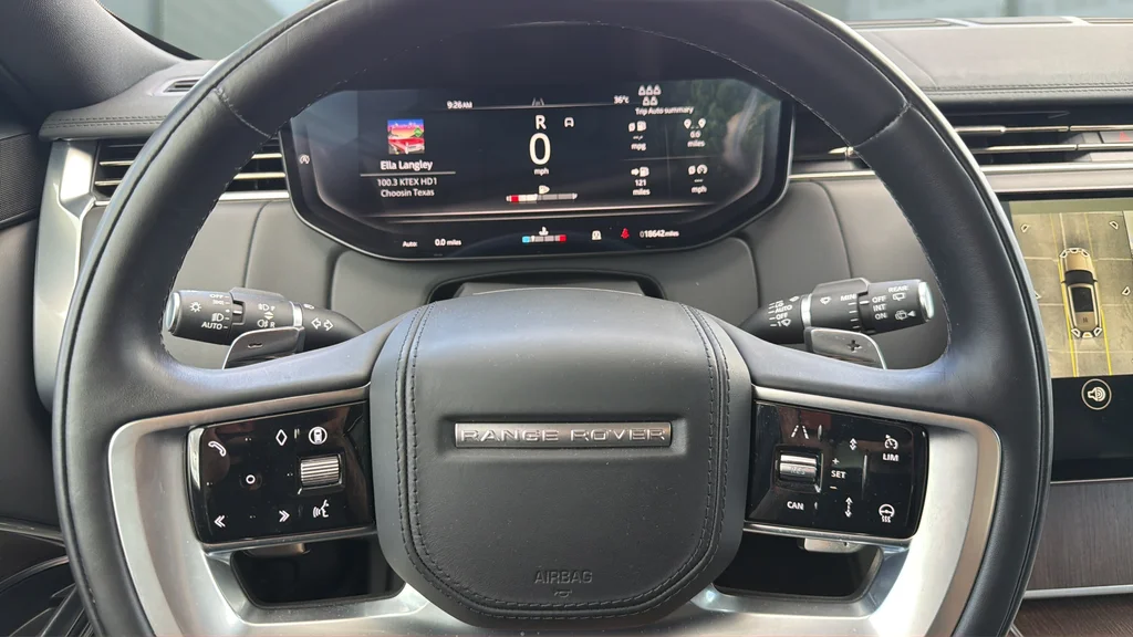 Used 2024 Black Land Rover SE image 25