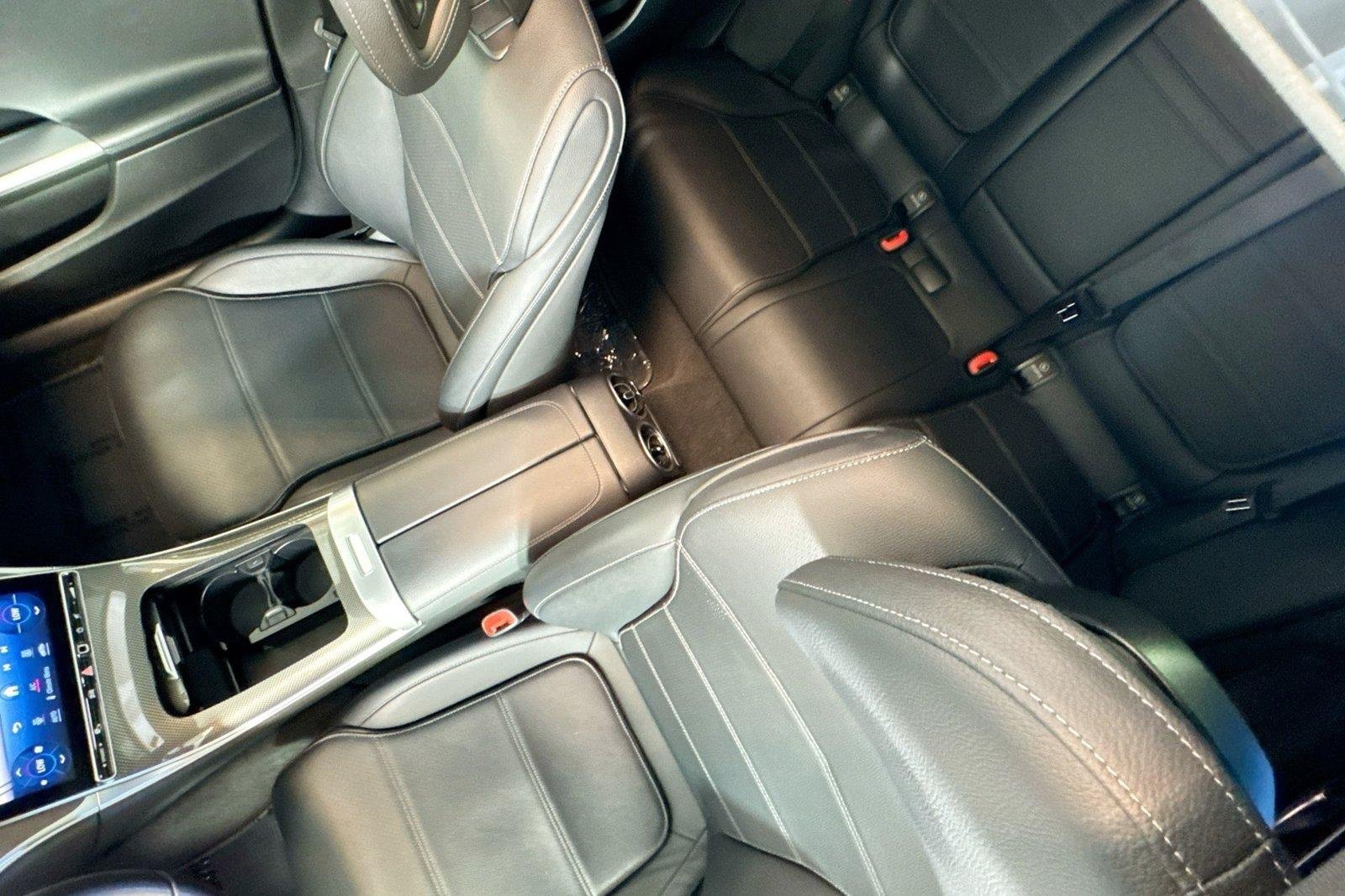 Used 2022 Graphite Grey Metallic Mercedes-Benz C 300 image 20