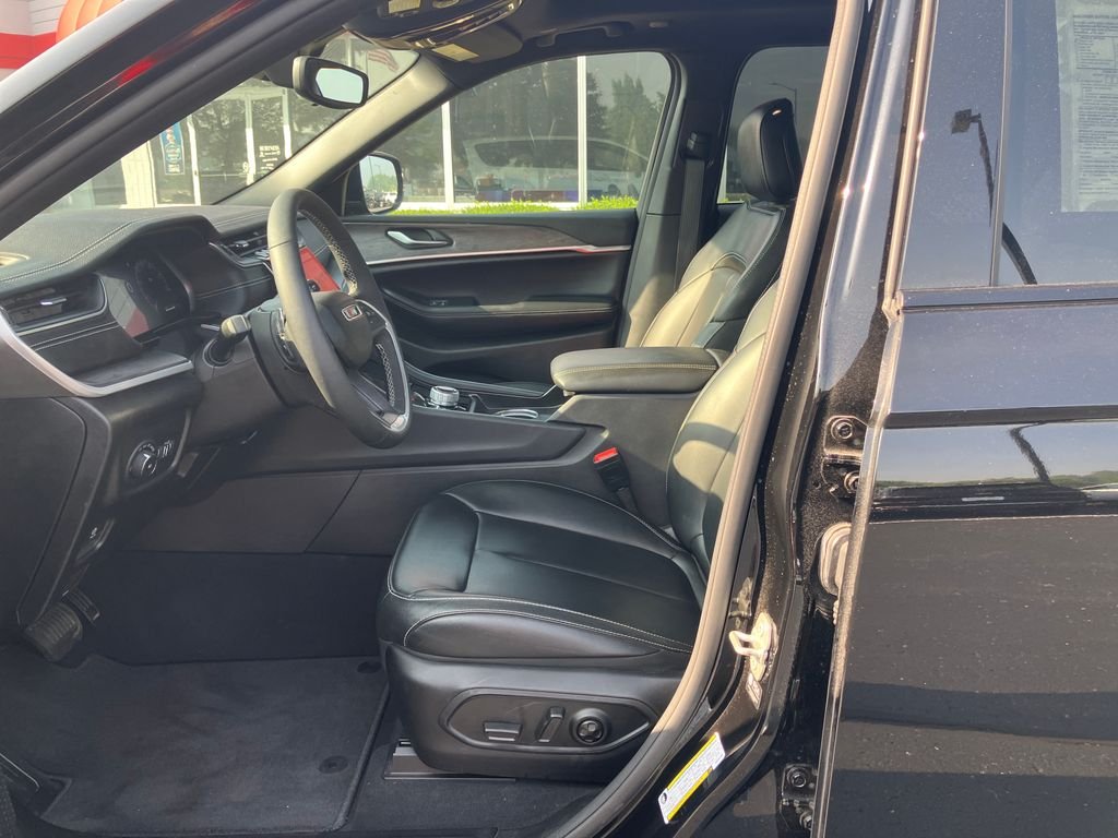 Used 2024 Black Jeep Limited image 11