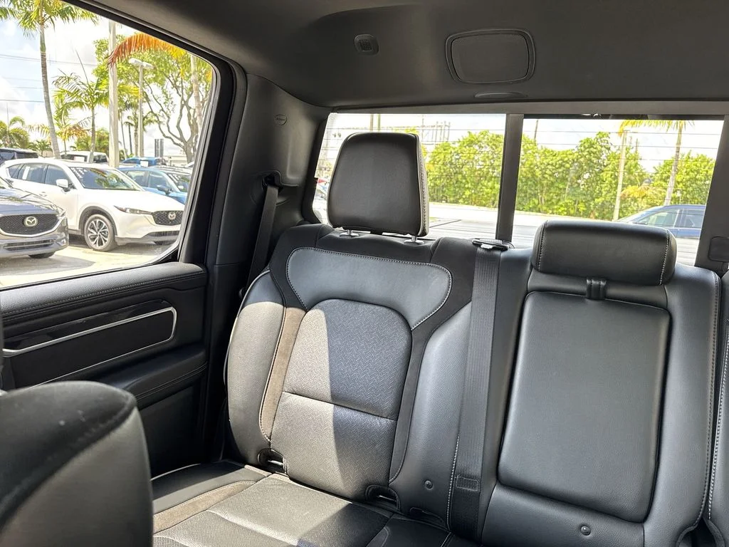 Used 2022 Diamond Black Ram Laramie image 17