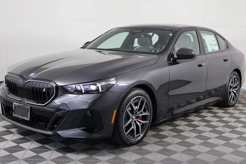 2026 BMW i5 eDrive40 Sedan's photo