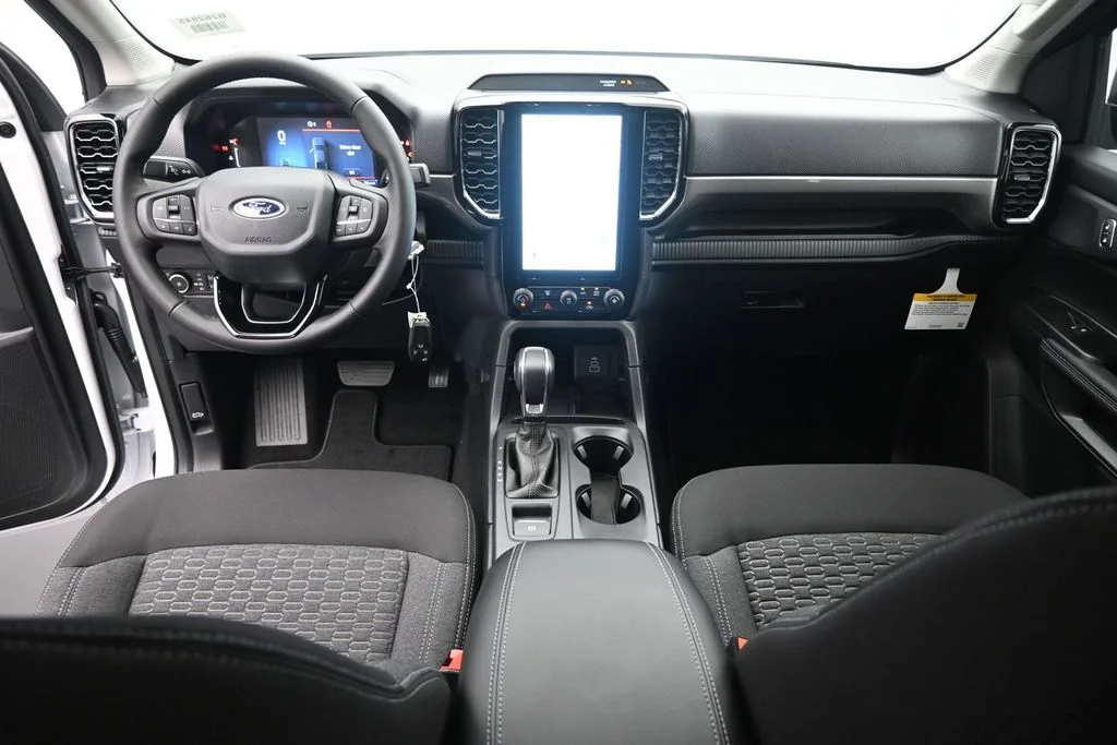 New 2026 Oxford White Ford XLT image 18