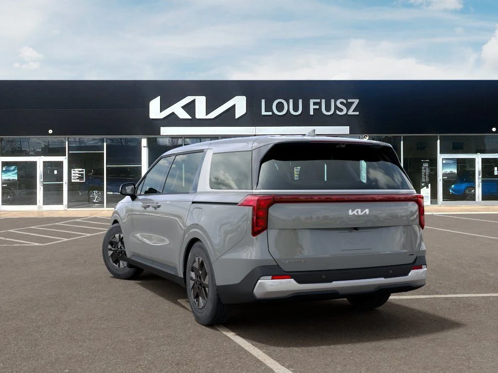 New 2027 Ceramic Silver Kia LXS image 4