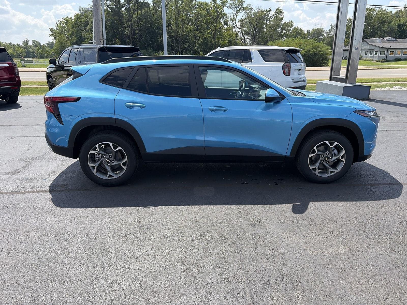 2026 Chevrolet Trax LT - Photo 2