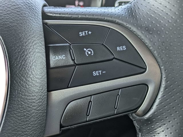 Used 2024 White Knuckle Clearcoat Dodge SXT image 28