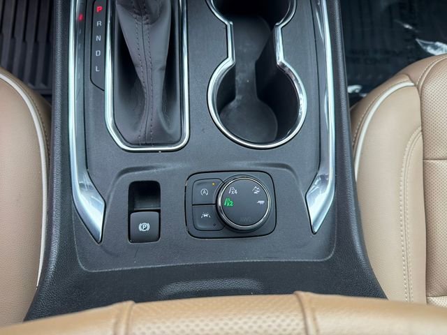 Used 2023 Iridescent Pearl Tricoat Chevrolet Premier image 27