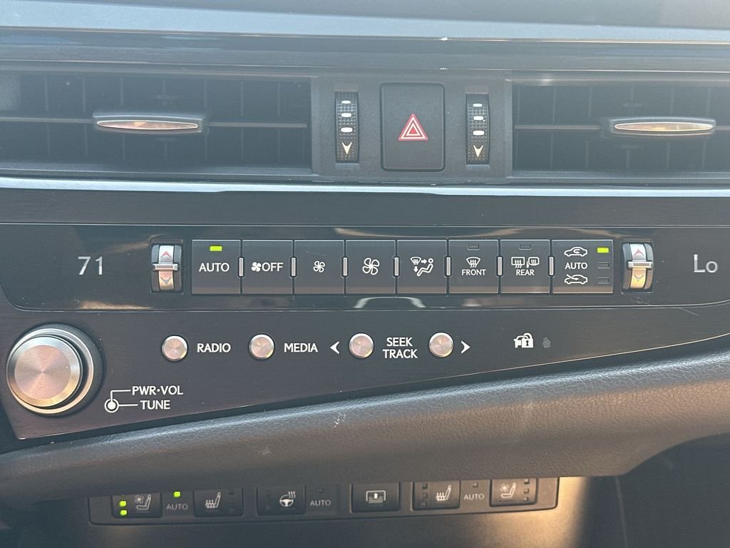 Used 2024 Blue Lexus ES 300h Ultra Luxury image 30