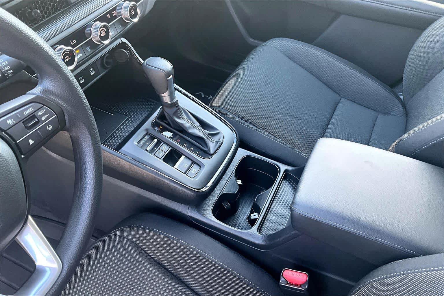 2026 Honda CR-V LX - Photo 16