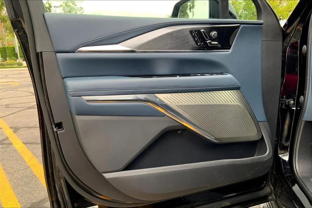 2026 Cadillac Escalade IQ Premium Sport - Photo 11