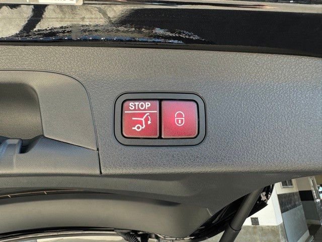 Certified Used 2025 Black Mercedes-Benz GLS 450 image 19