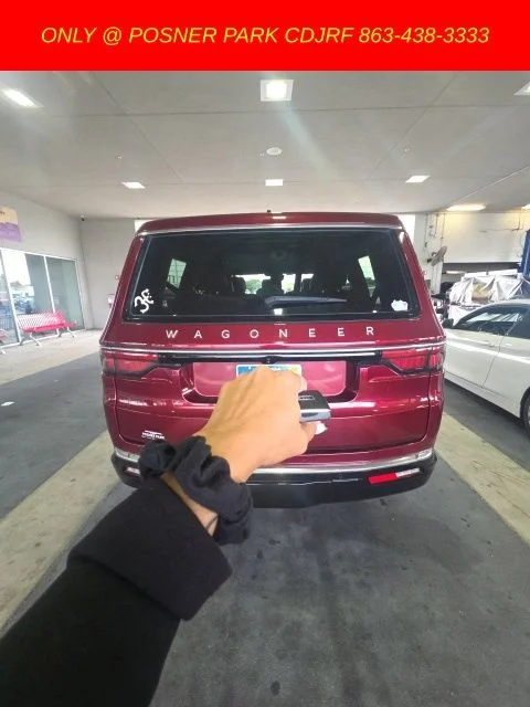Used 2024 Red Jeep Base image 18