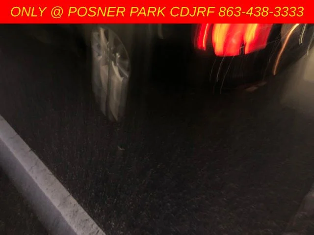 Used 2011 Black Volkswagen 2.5L SE image 6