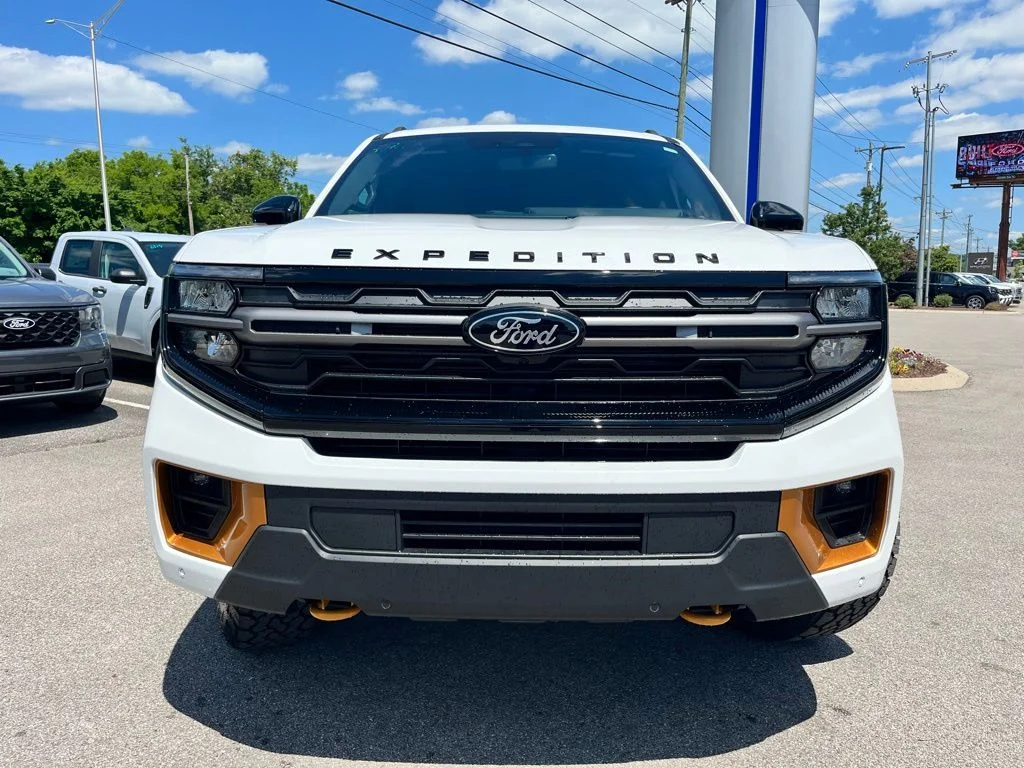 New 2026 White Ford Tremor image 2