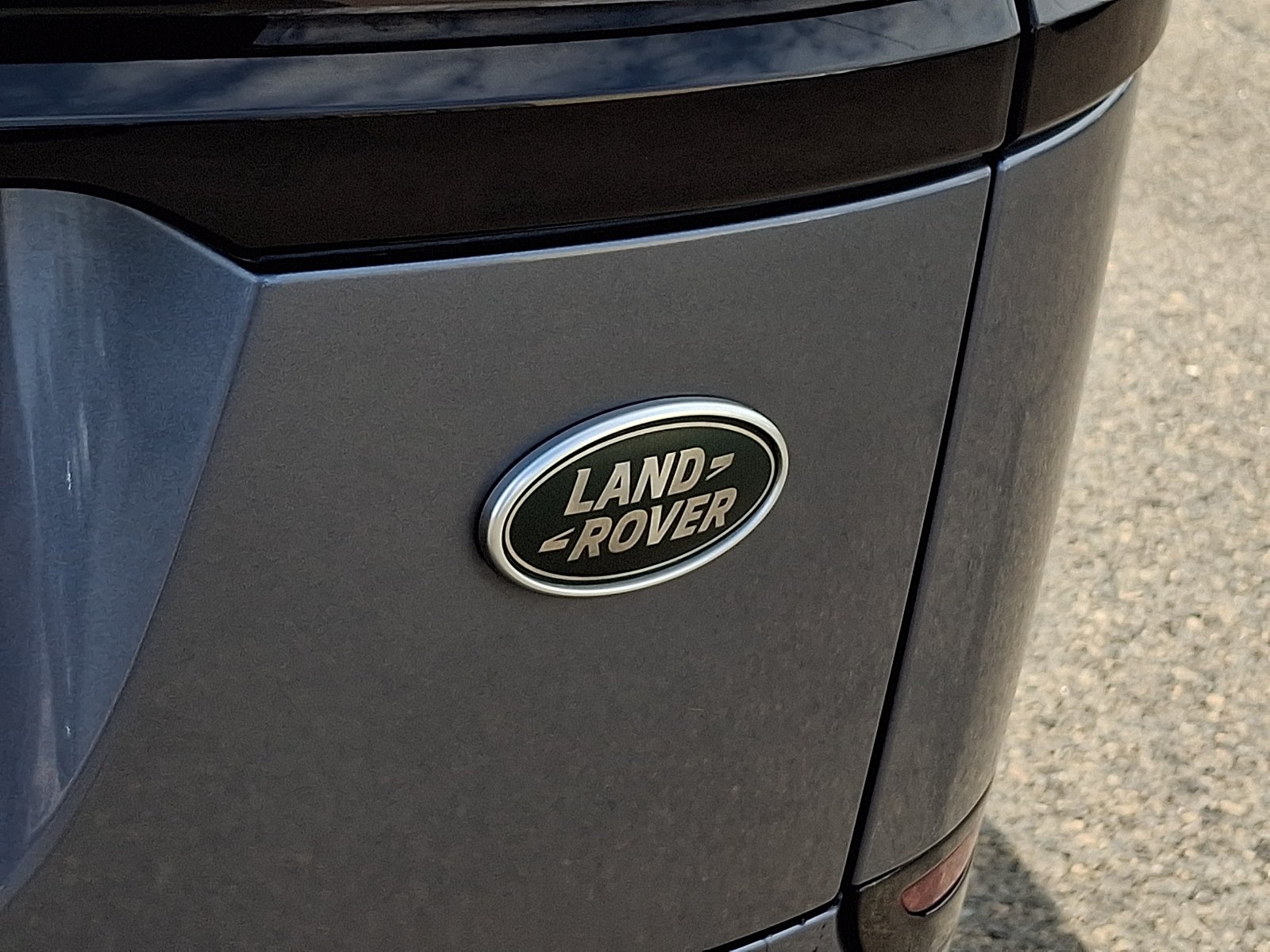 Used 2019 Byron Blue Metallic - 1CK Land Rover P250 R-Dynamic SE image 28